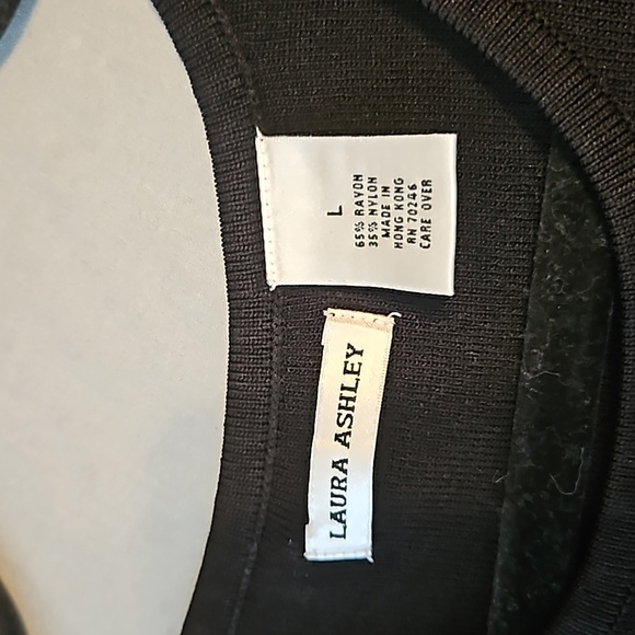 Laura Ashley Tank Top - Picture 3 of 3